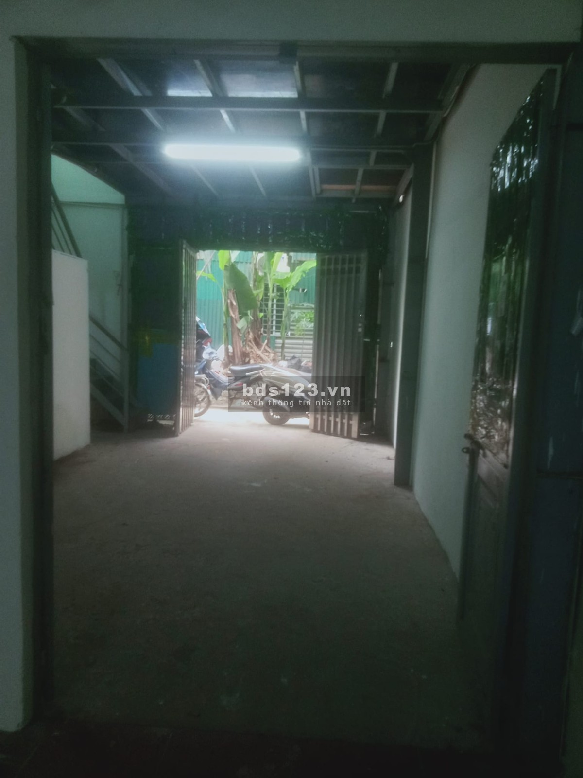 Cho thuê kho tại Nguyễn Xiển, bàn giao ngay