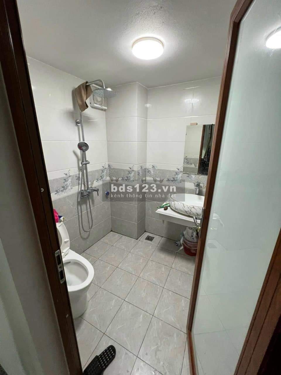 Bán nhà Ba Đình - Vĩnh Phúc có thang máy diện tích 50M2 giá nhỉnh hơn 7 tỷ