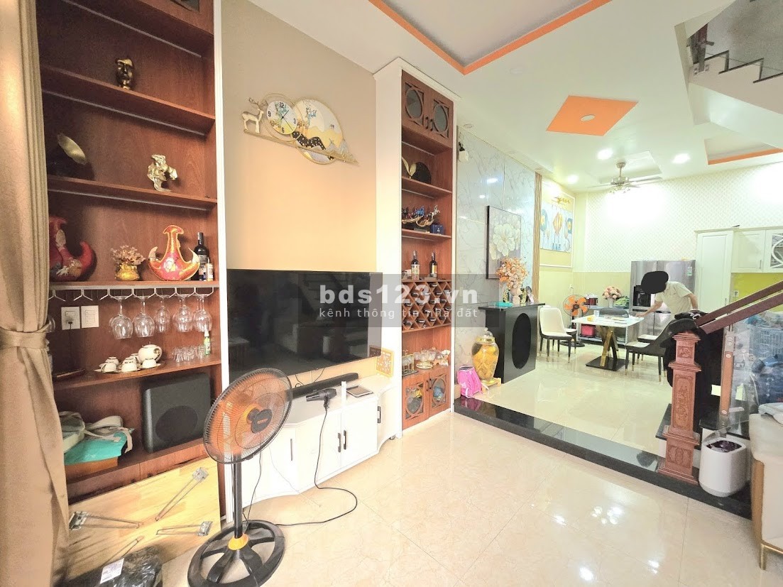 (Thủ Đức) nhà đẹp hxh, sát mặt tiền Cây Keo,Tam Phú, 52m2, 4 tầng, 6.25 tỷ