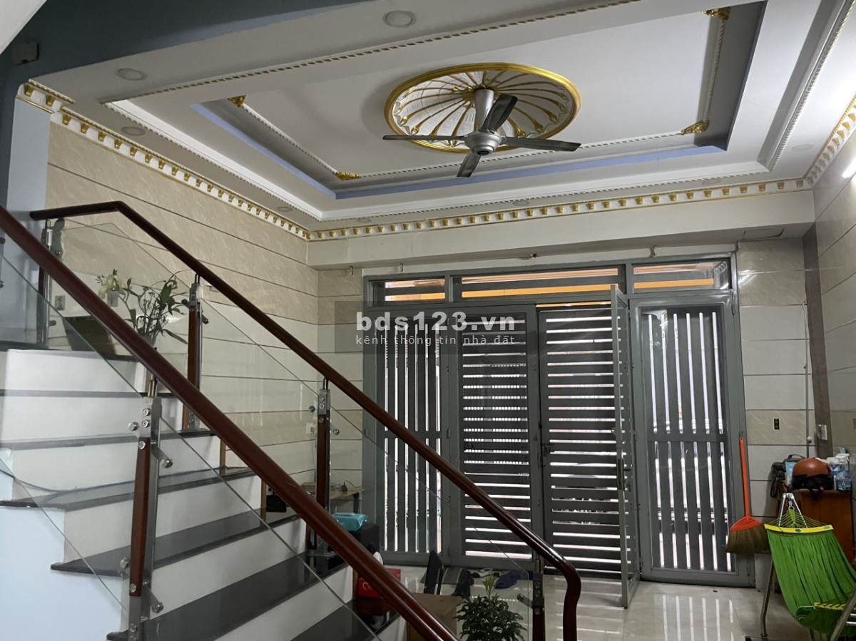 Bán gấp nhà Phố Mới 4 tầng dt 50m2 đường Bến Lội, Bình Tân Shr gía 5.3 ty TL