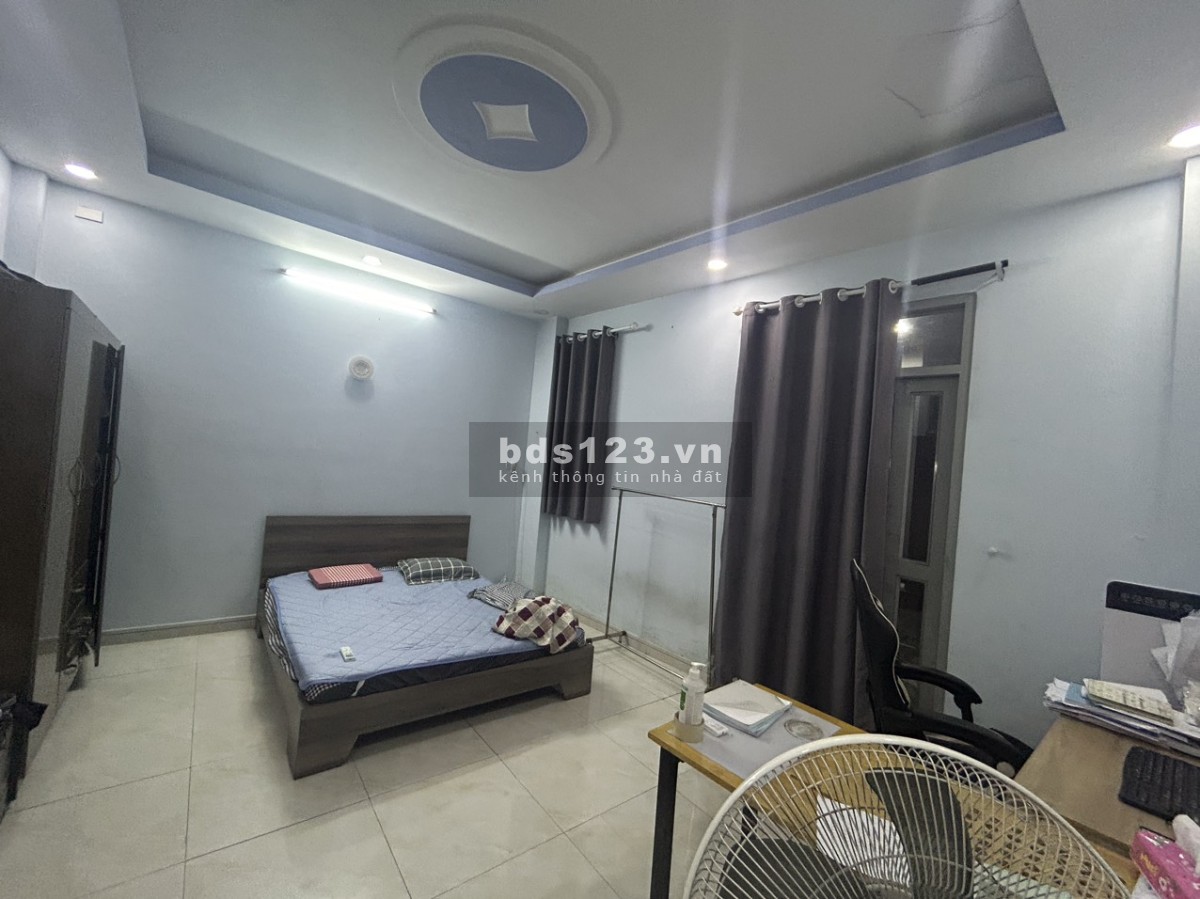 Bán gấp nhà Phố Mới 4 tầng dt 50m2 đường Bến Lội, Bình Tân Shr gía 5.3 ty TL
