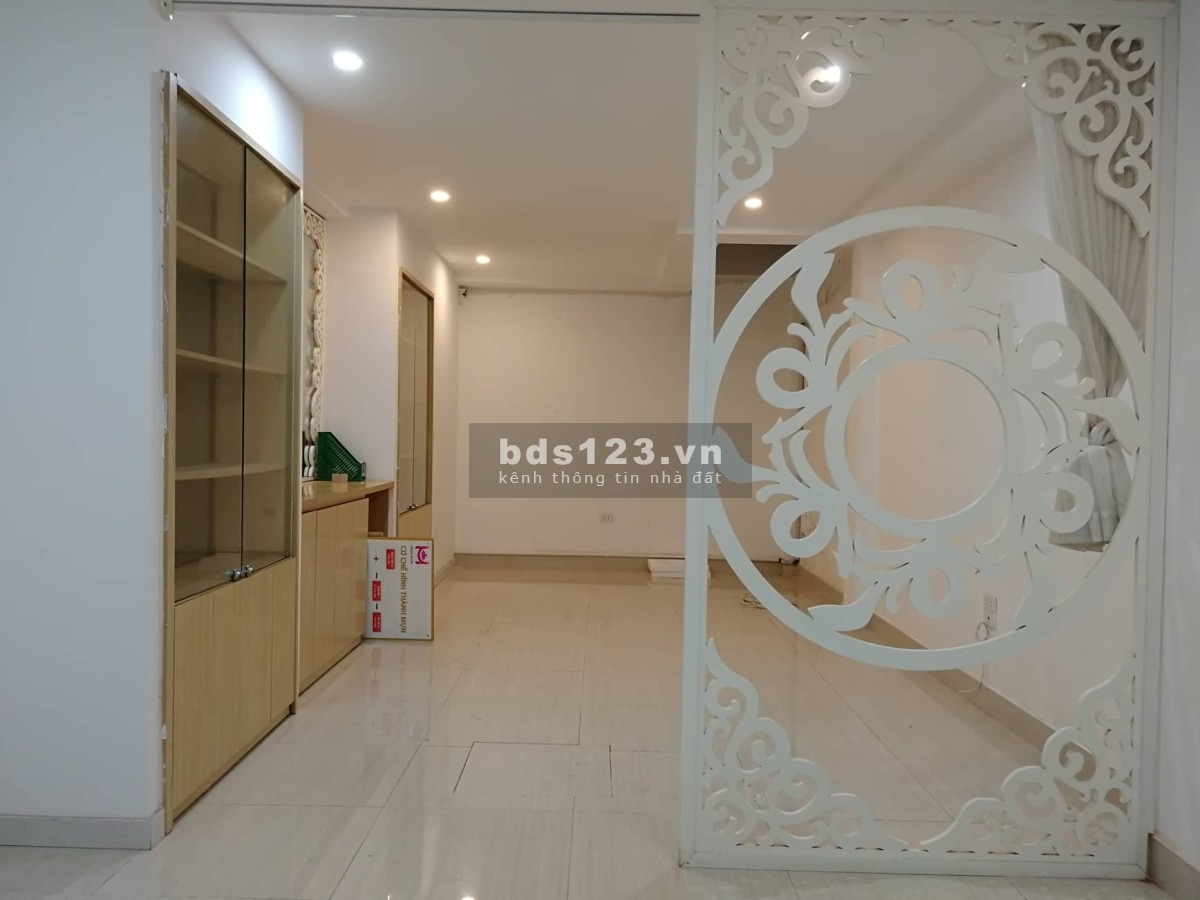 Cho thuê nhà tầng 1 giáp phố Lê Lai , Hà Đông làm văn phòng, nhà kho…