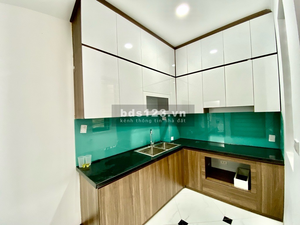 50m ra phố Tam Trinh, mới kinh koog, ô tô đỗ cổng, 39m2, 4.5 tỷ