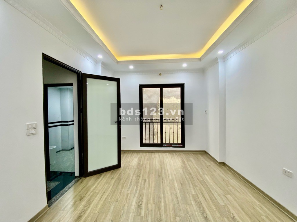 50m ra phố Tam Trinh, mới kinh koog, ô tô đỗ cổng, 39m2, 4.5 tỷ