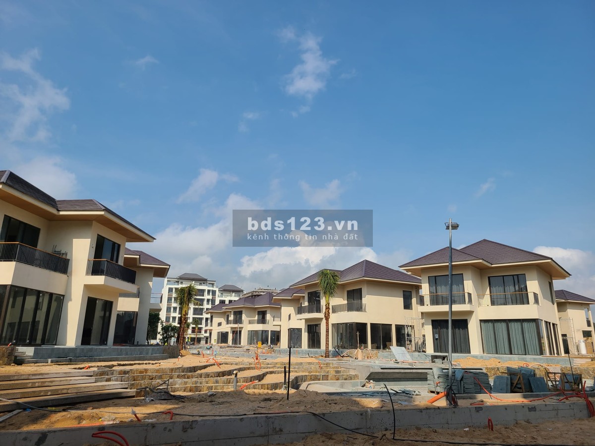 Cần bán biệt thự nghỉ dưỡng song lập 176m2 L' aurora Phú Yên