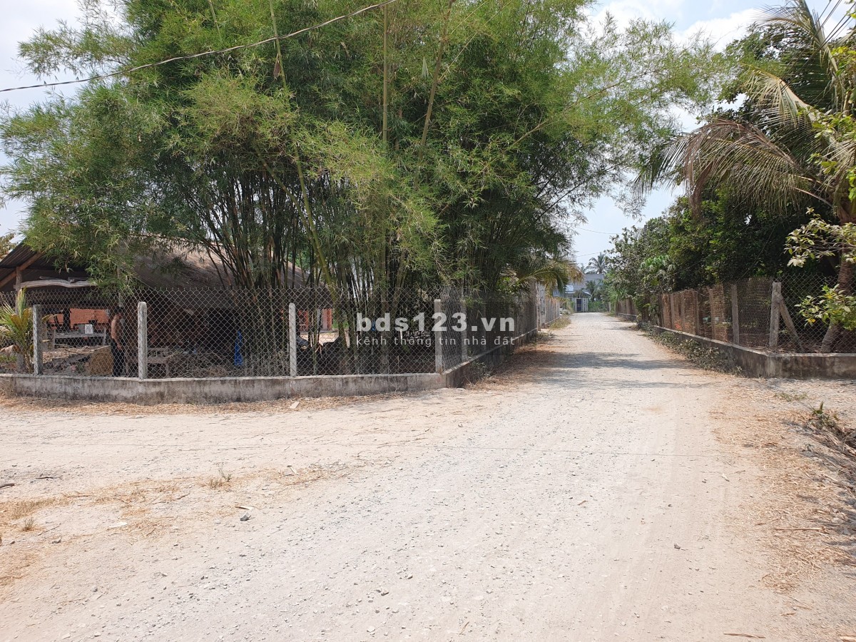 Bán đất lô góc full thổ ngay kcn Phước Đông.