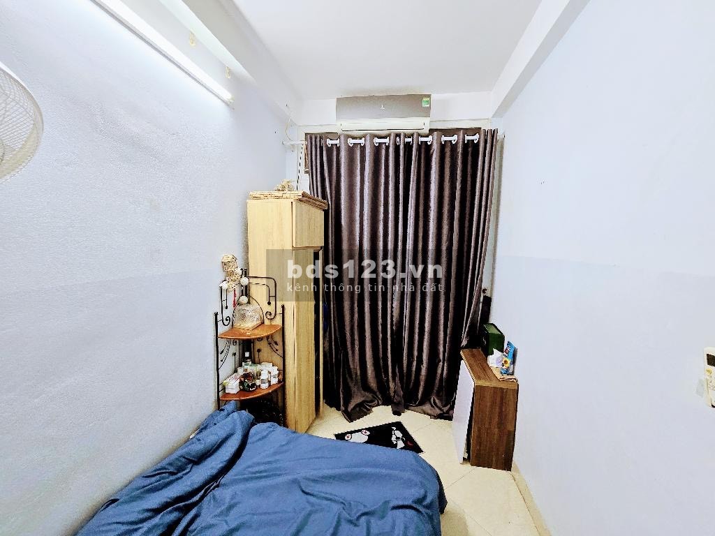 Bán tòa căn hộ mini Trường Chinh, 9 phòng, dòng tiền cao, giá 6.x tỷ, gần phố trung tâm