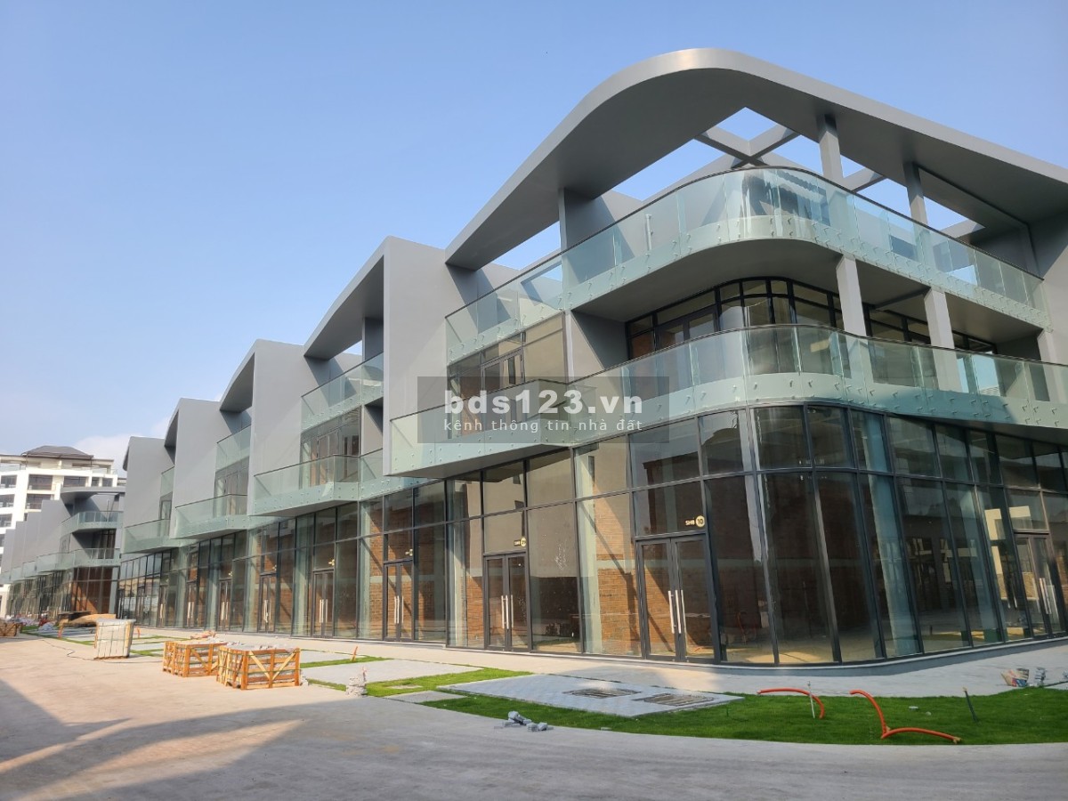 Cần bán nhà phố căn góc 150m2 Tổ Hợp Nghỉ Dưỡng L'Aurora Phú Yên