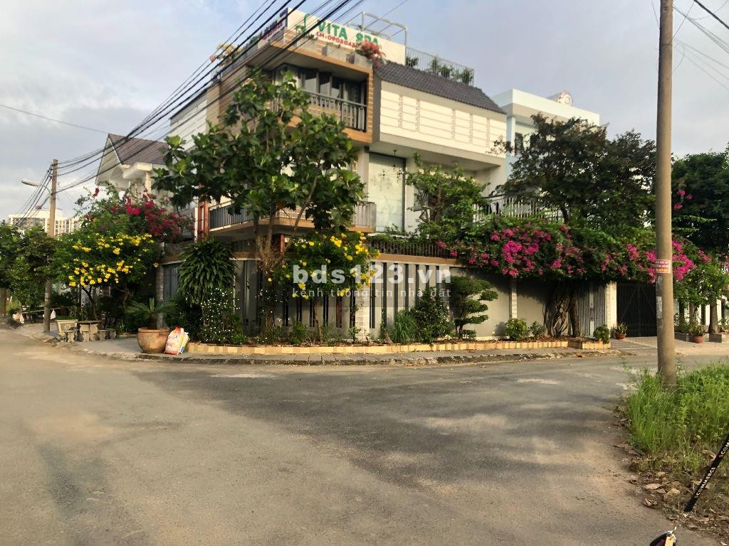 Bán đất khu dân cư Đông Thủ Thiêm 10 mẫu lô đất 10x15,5 view mặt tiền sông