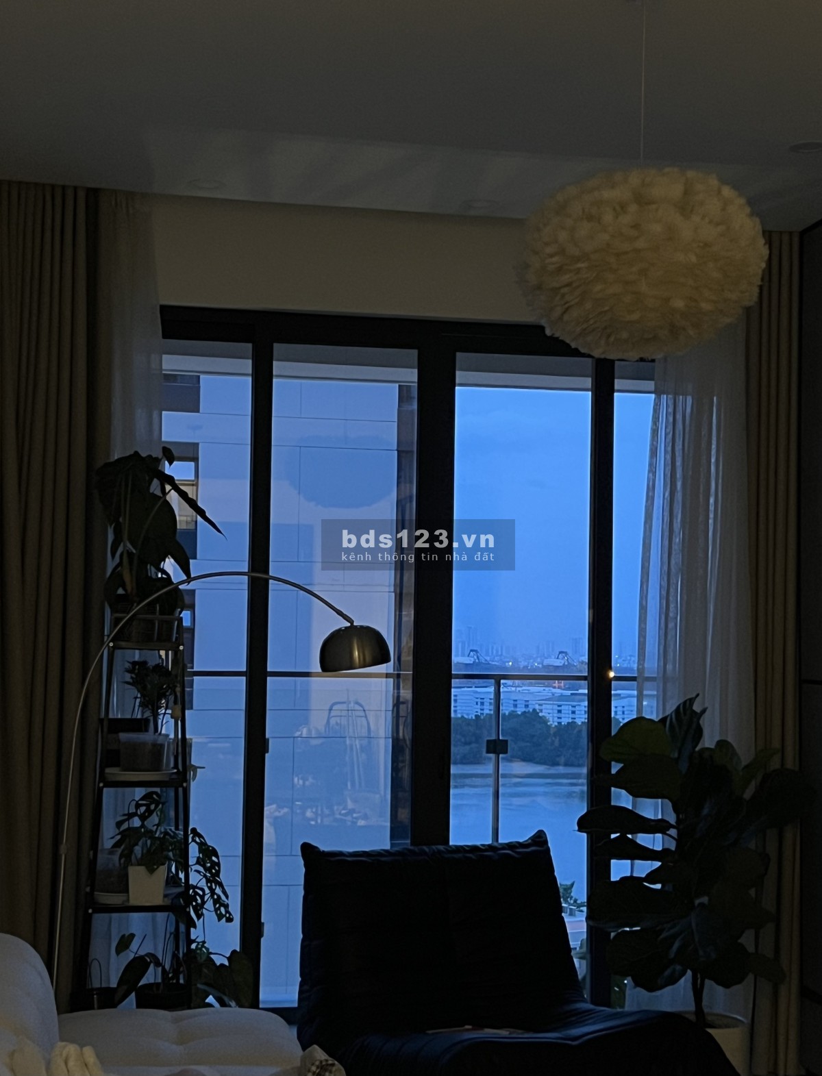 Bán nhanh căn hộ One Verandah 2PN View sông nhà rất đẹp tiện ích đầy đủ