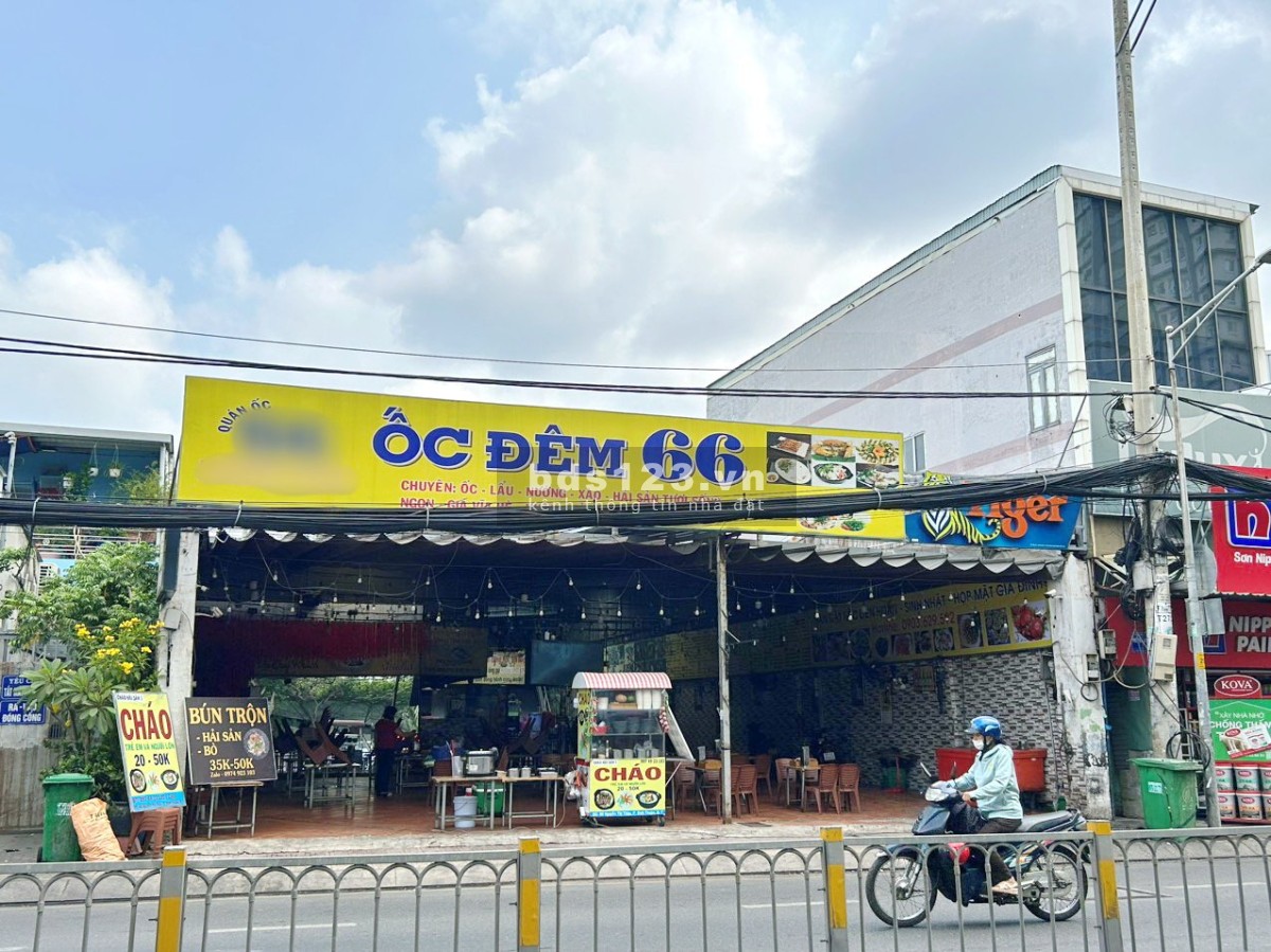 Cho thuê mặt bằngv vị trí kinh doanh sầm uất Nguyễn Thị Thập Q7 giá 120tr/th