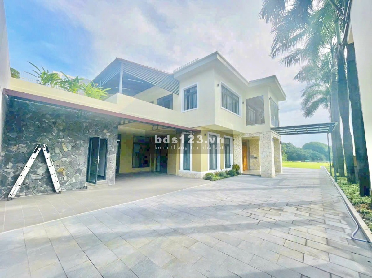 Siêu biệt thự phường Tân Thuận Tây ôm sông giữa lòng quận 7