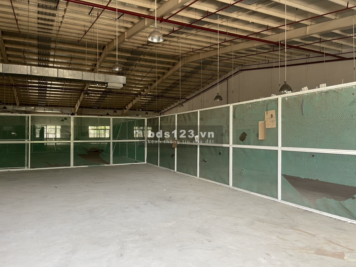 Cho thuê kho hóa chất Thị trấn Đông Anh S=1000m2 Giá 80k/m2