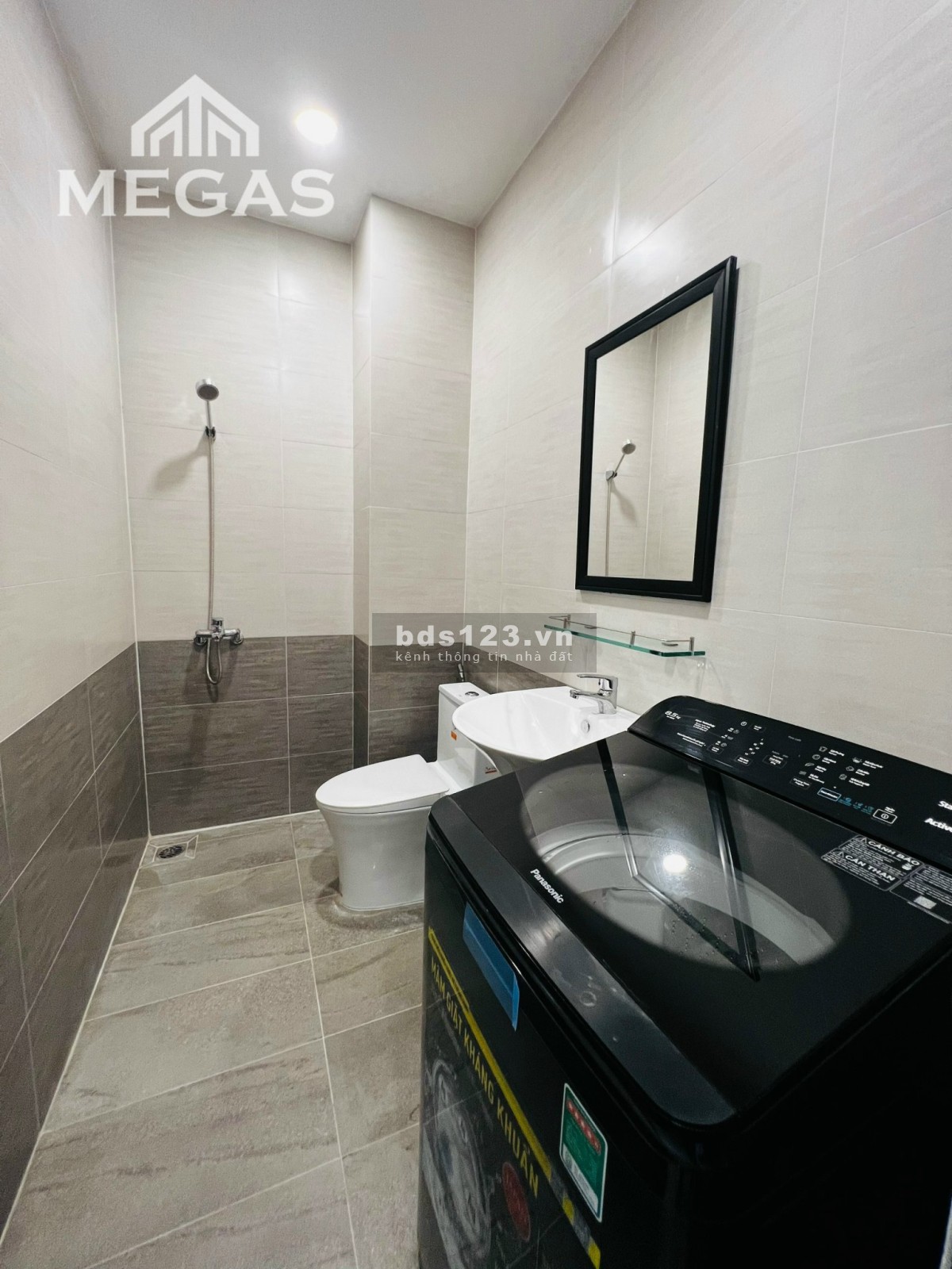 Căn hộ bancol full nội thất giá rẻ ngay Etown Cộng Hòa, ngã tư Bảy Hiền