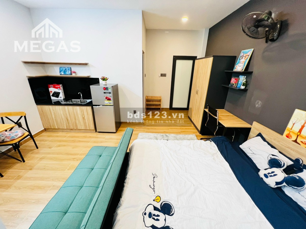 Căn hộ bancol full nội thất giá rẻ ngay Etown Cộng Hòa, ngã tư Bảy Hiền