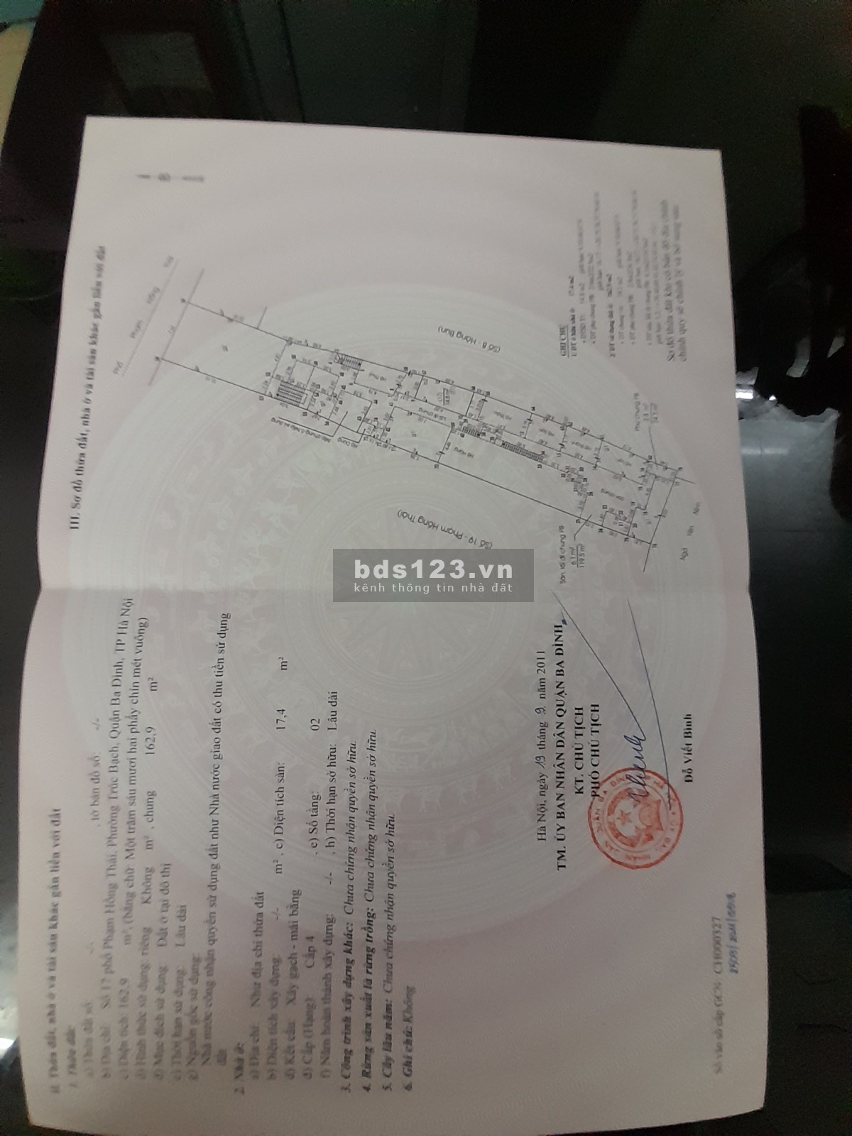 Chính chủ bán nhà 25m2 tầng 1 không nóc phố Phạm Hồng Thái, Trúc Bạch, Ba Đình, Hà Nội