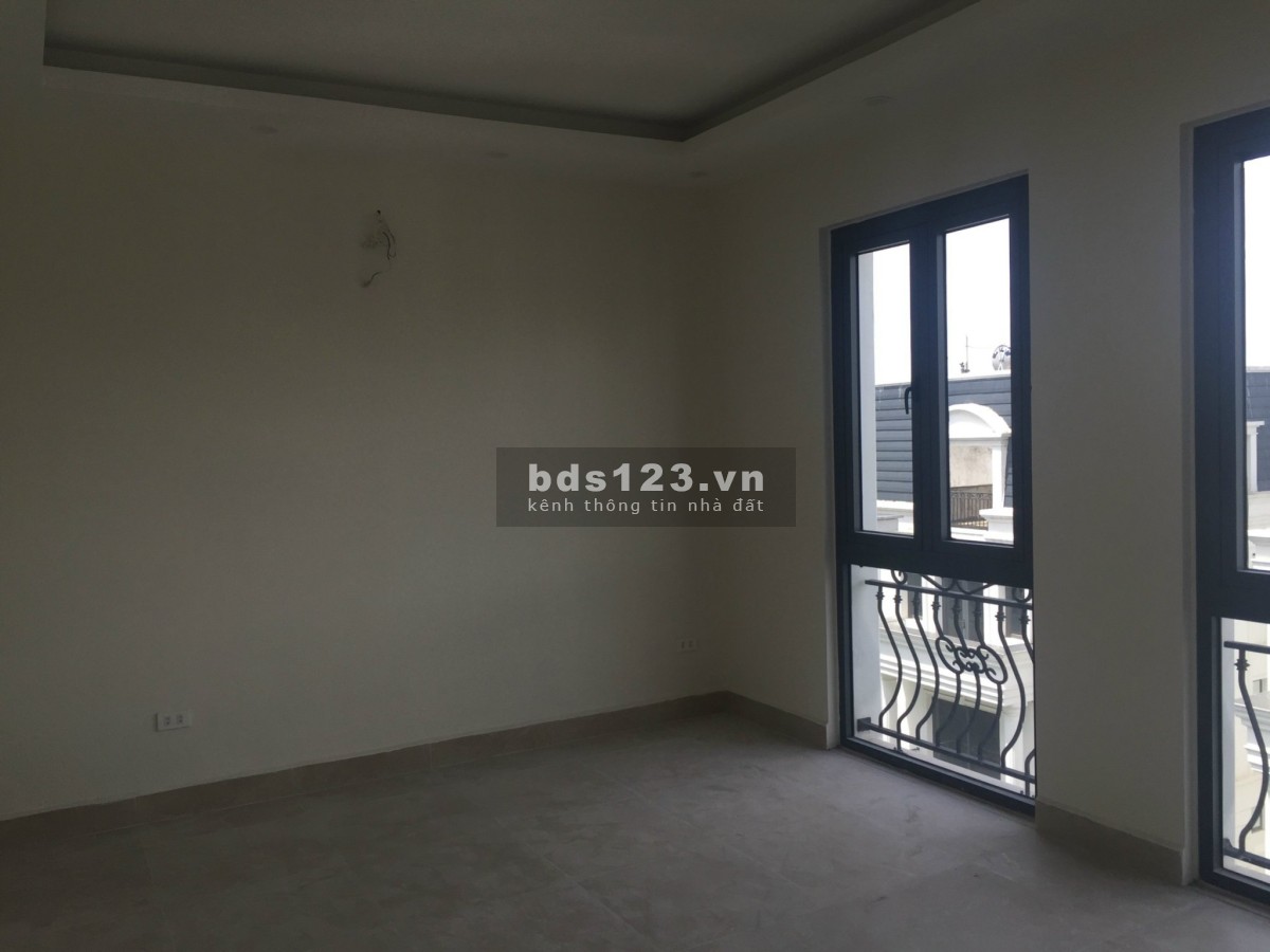 Cho thuê văn phòng từ 30-70 m2 ở ngay Văn Phú trung tâm Hà Đông