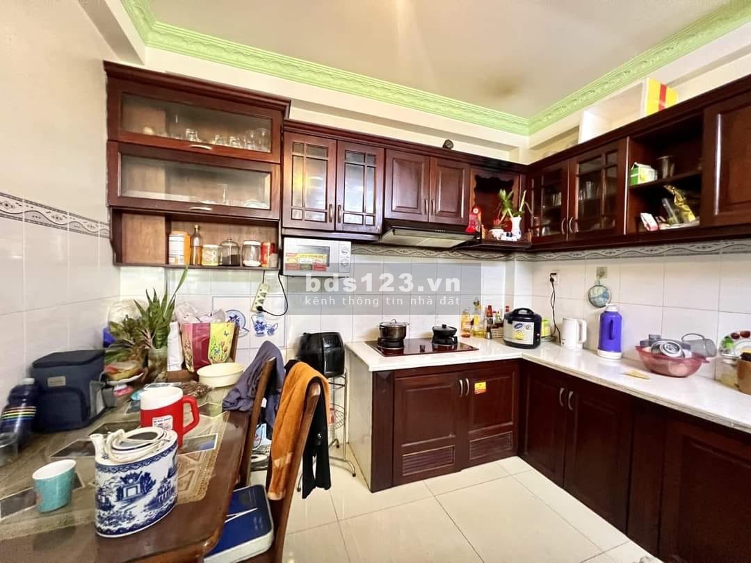 Bán nhà mặt tiền hẻm xe hơi 8m, 4x17, 3 tầng, kdc Nam Long - Trần Trọng Cung - Quận 7