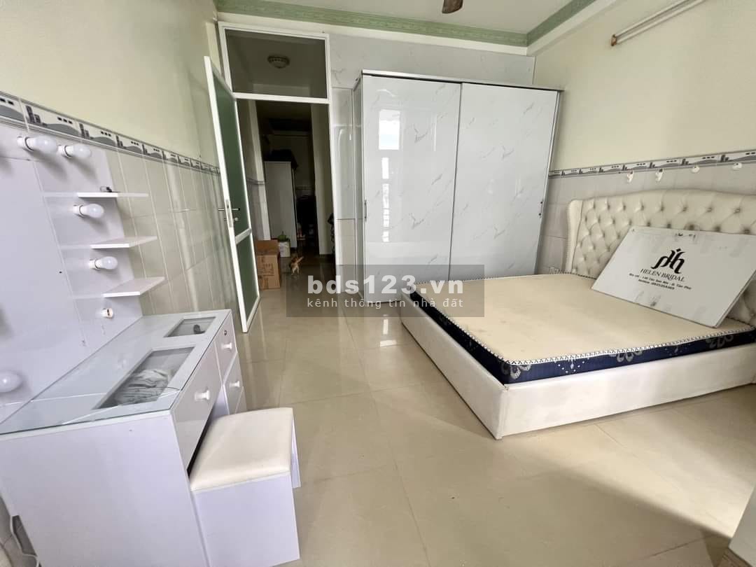 Bán nhà mặt tiền hẻm xe hơi 8m, 4x17, 3 tầng, kdc Nam Long - Trần Trọng Cung - Quận 7