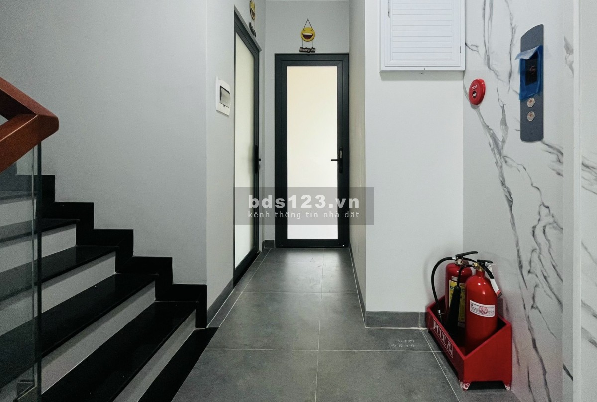 CHDV hiện đại - Đường Lê Văn Thịnh - 1PN 1WC - Full nội thất