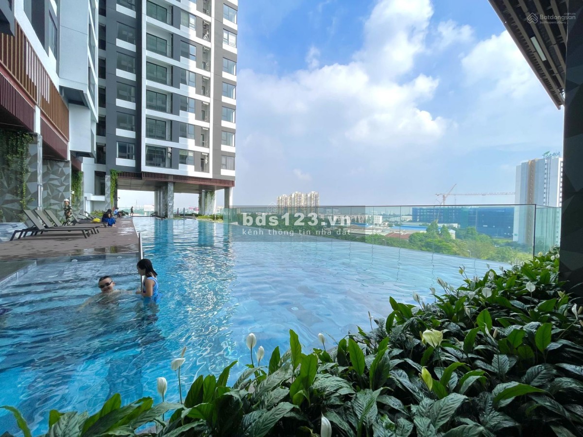 Căn hộ cao cấp 2PN tại Emerald Golf View, Thuận An (Cạnh Aeon Mall).