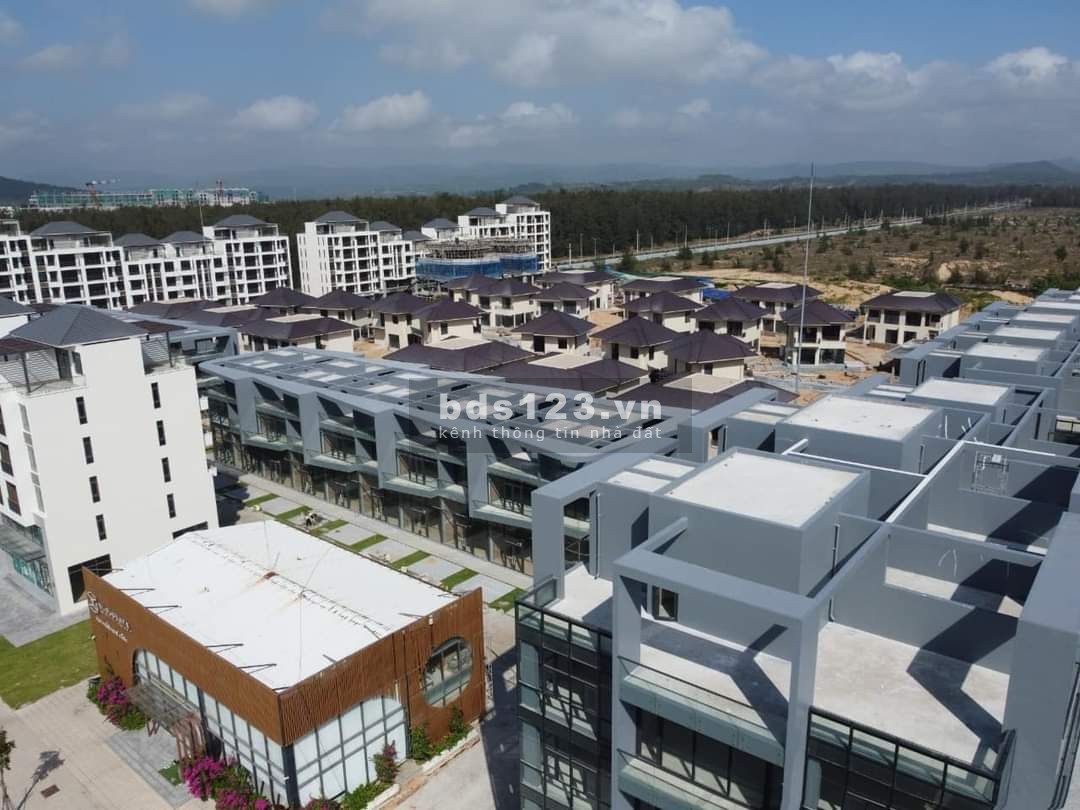 Cần bán shophouse biển 452m2 đường Độc Lập TP Tuy Hoà