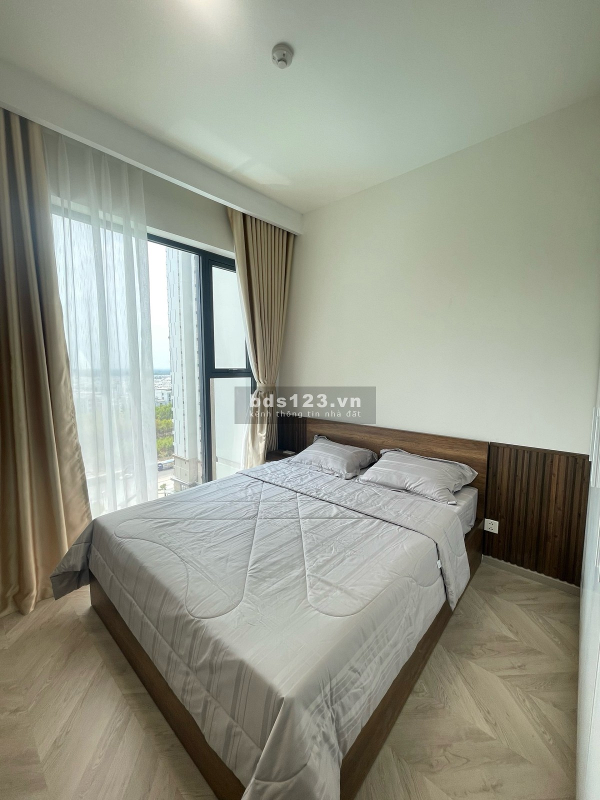 Bóc siêu căn trống sẵn - Gía tốt nhất tháng 04 tại Masteri Centre Point - Lh : 0937.454.971