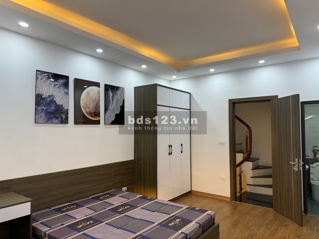 Nhà đẹp 2 mặt thoáng Vũ Trọng Phụng - 5M ra mặt phố