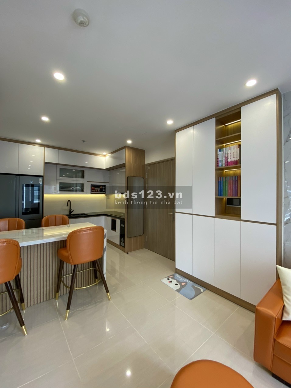 Hot! Bán gấp căn 3 ngủ tòa GS Vinhomes Smartcity, giá 4 tỷ full đồ. Lh 0949891456