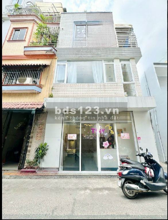 Tân Bình - Ngay chợ Phạm Văn Hai - Hẻm xe tải tránh kinh doanh - Nhà 3 tầng đúc BTCT 5.9T