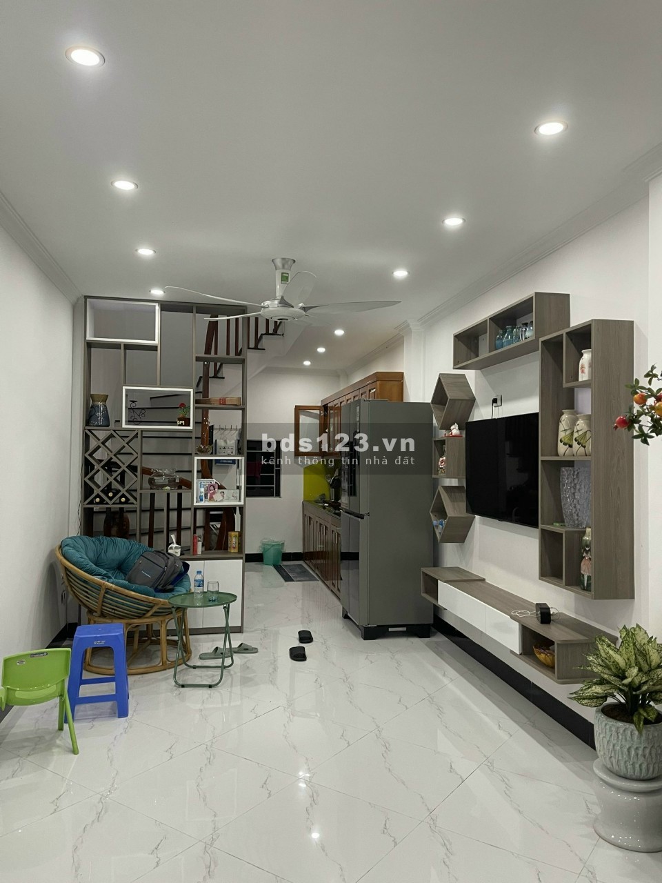 Cần bán nhà Tả Thanh Oai 32m2, 4 tầng, 3.25 tỷ, ô tô đỗ cửa.