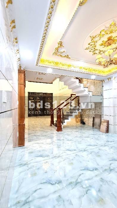 Bán gấp căn nhà phố tuyệt đẹp HXH, đường Trương Phước Phan, Quận Bình Tân, DT 56m2, SHR.