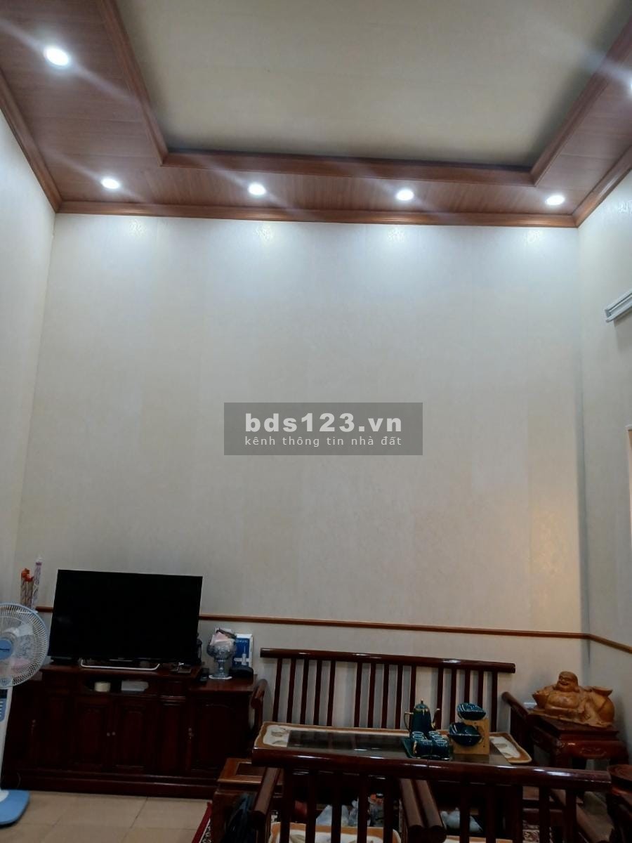 Bán nhà Đội Cấn 76M MT4.4M dân trí cao ngập tràn tiện ích