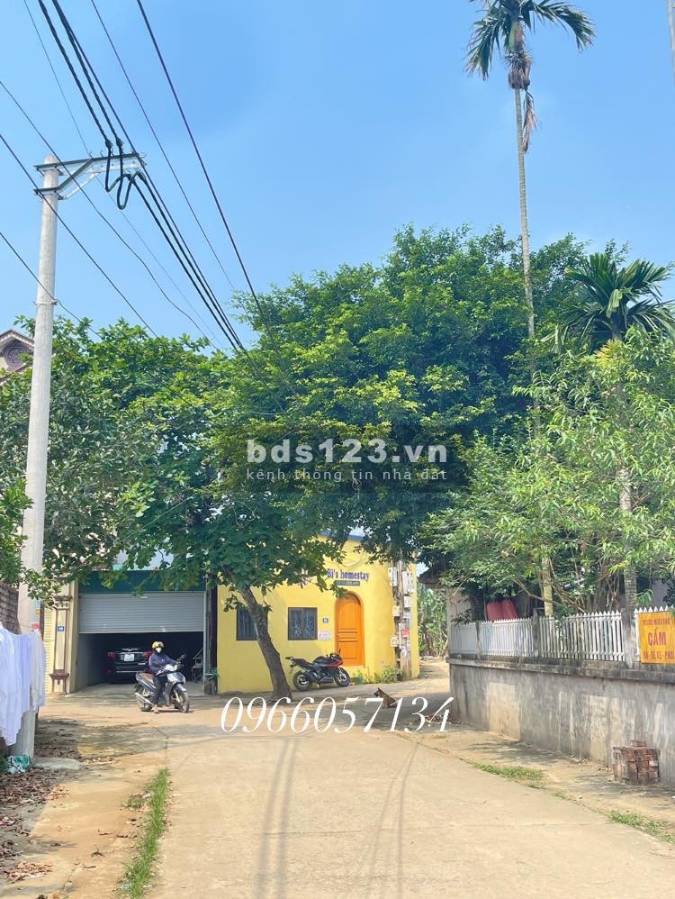 Bán đất Tân Xã Hoà Lạc giá rẻ hơn thị trường, trục chính thôn 3