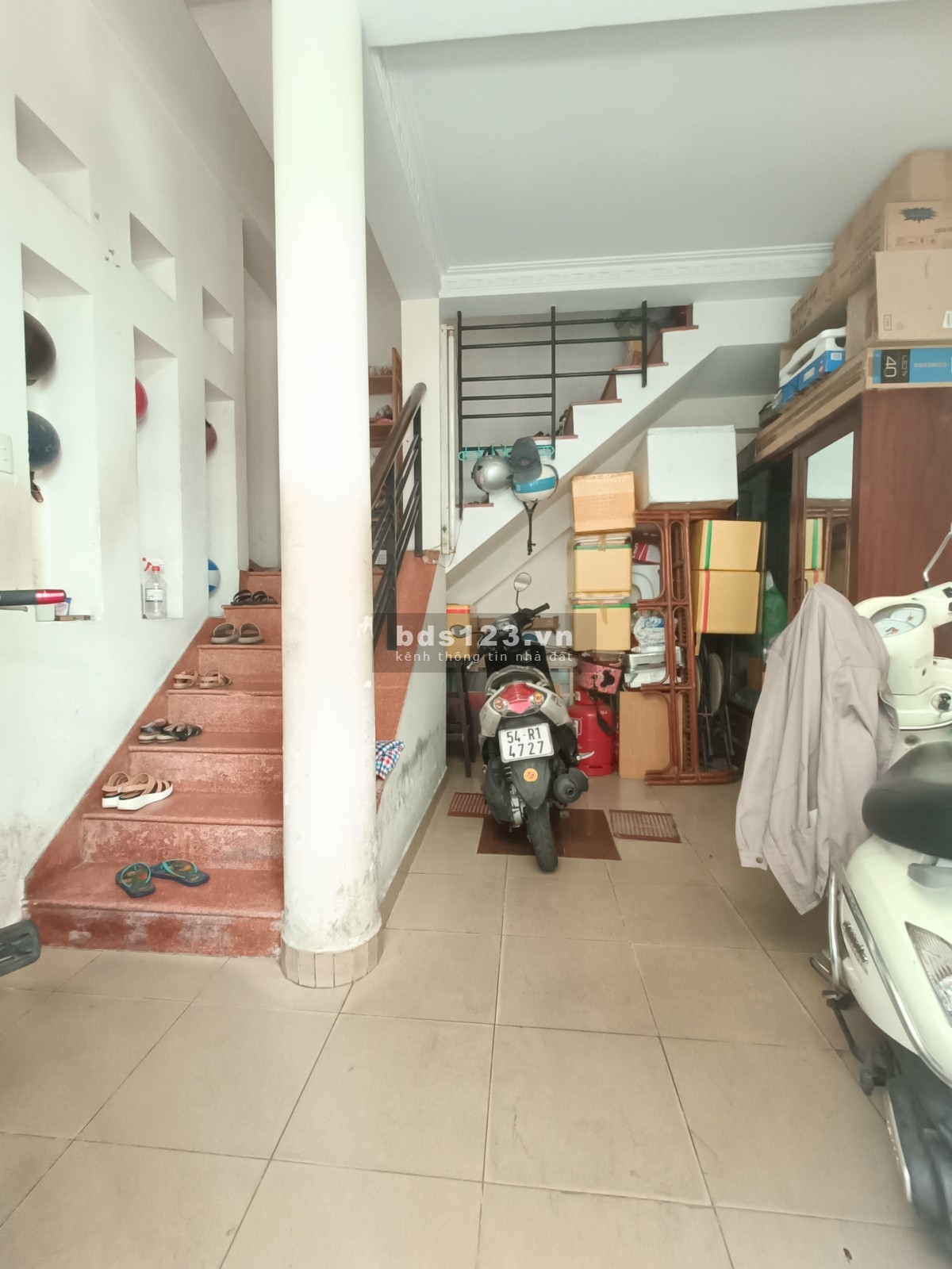 5 tầng(6 phòng ngủ-6 WC) Thích Quảng Đức Phú Nhuận. Ngang rộng, hẻm to. chỉ 19.5 tỷ.LH 0794285869.