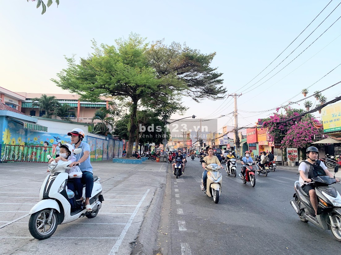(Thủ Đức) Bán nhà hxh Tỉnh lộ 43, P. Bình Chiểu, 100m2 C4, 4.15 tỷ.