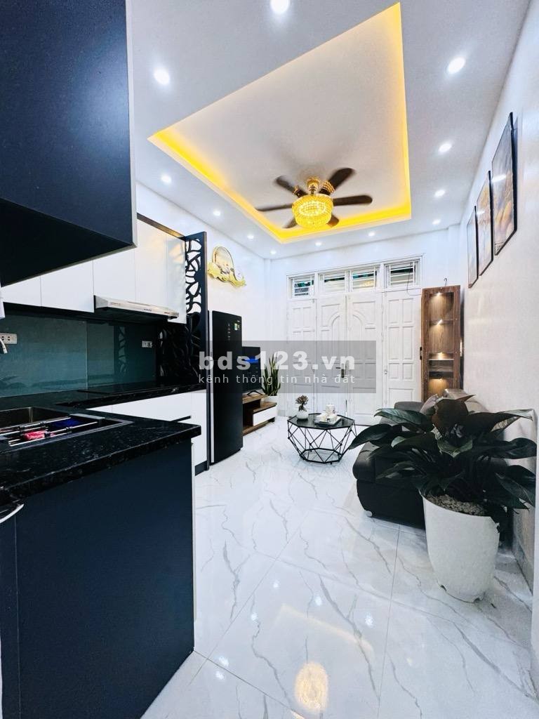 Nhà đẹp ở luôn, full nội thất - Gần phố Quan Nhân - Tiện ích ngập tràn