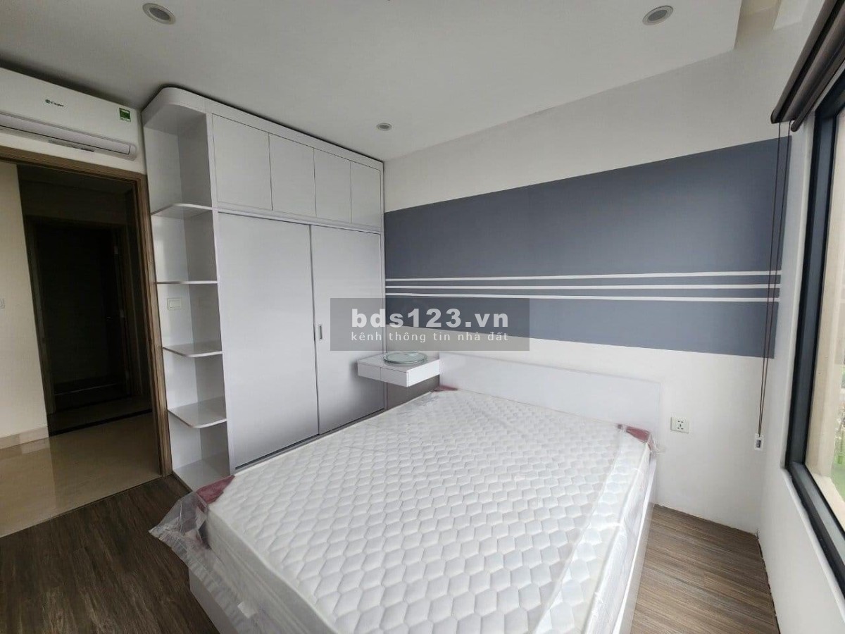 Căn hộ cao cấp Sky Center 81m2 2PN 14tr/tháng. Ngay sân bay Tân Sơn Nhất