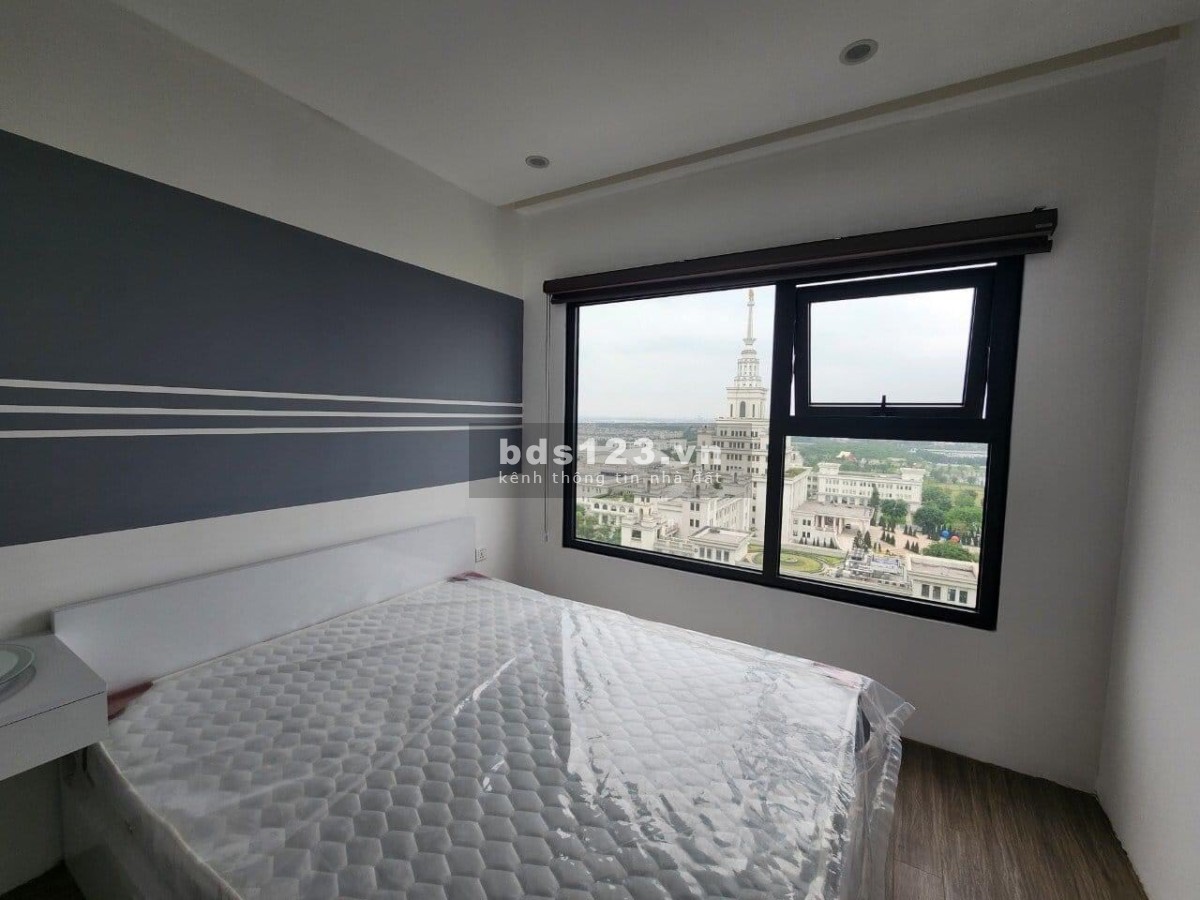 Căn hộ cao cấp Sky Center 81m2 2PN 14tr/tháng. Ngay sân bay Tân Sơn Nhất