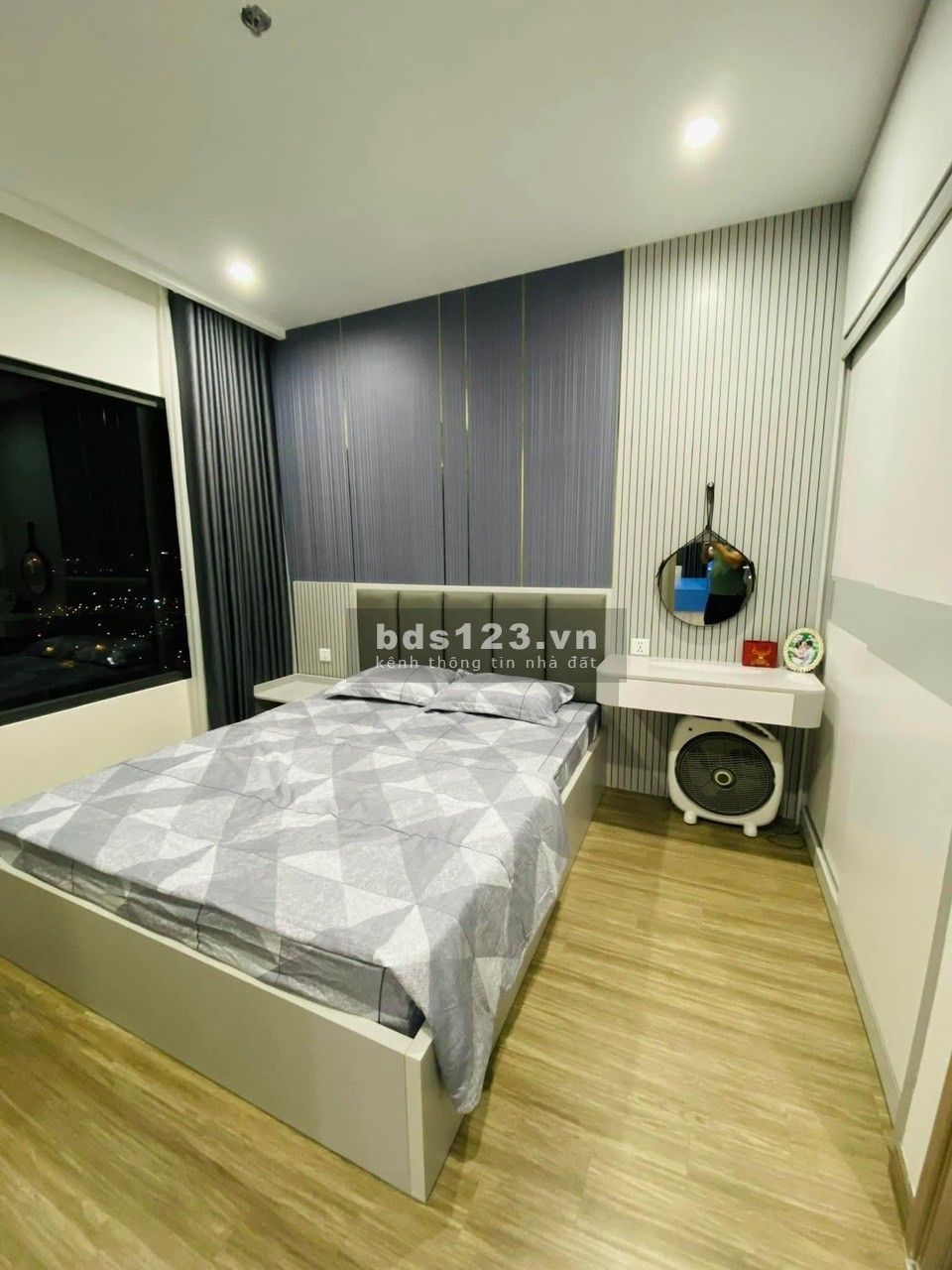 Siêu hiếm căn góc 3 ngủ tòa GS khu Vinhomes Smart City giá chỉ 4 tỷ full đồ xịn, LH: 0949891456