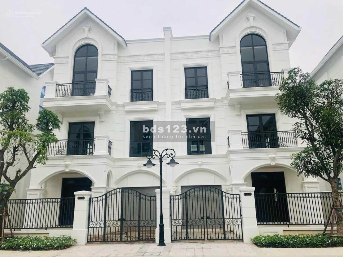 Bán biệt thự song lập San Hô ngay cạnh hồ Ngọc Trai và trường đại học Vinuni-Vinhomes Ocean Park.