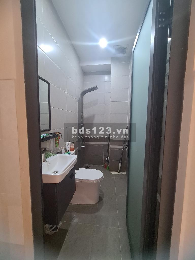 Bán nhà đẹp, 3 tầng, 3PN, Nguyễn Duy Trinh, Long Trường. Nhỉnh 4 tỷ