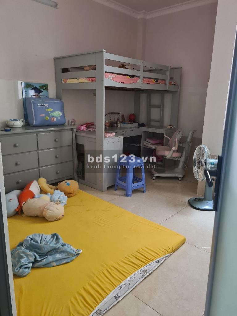 Bán nhà đẹp, 3 tầng, 3PN, Nguyễn Duy Trinh, Long Trường. Nhỉnh 4 tỷ