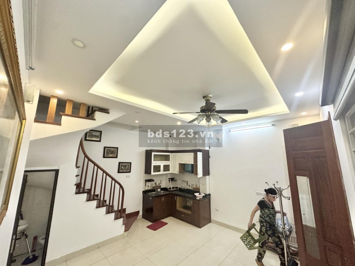 Nhà khu phố Trường Chinh 56m2 mặt tiền 4,2m giá 6 tỷ
