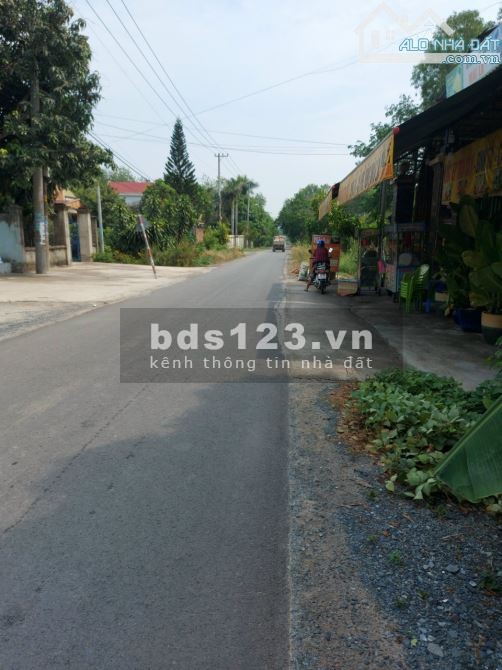 Bán lô đất nhà 10x32 (300m2) sổ hồng riêng, thổ cư, TX Bình Long