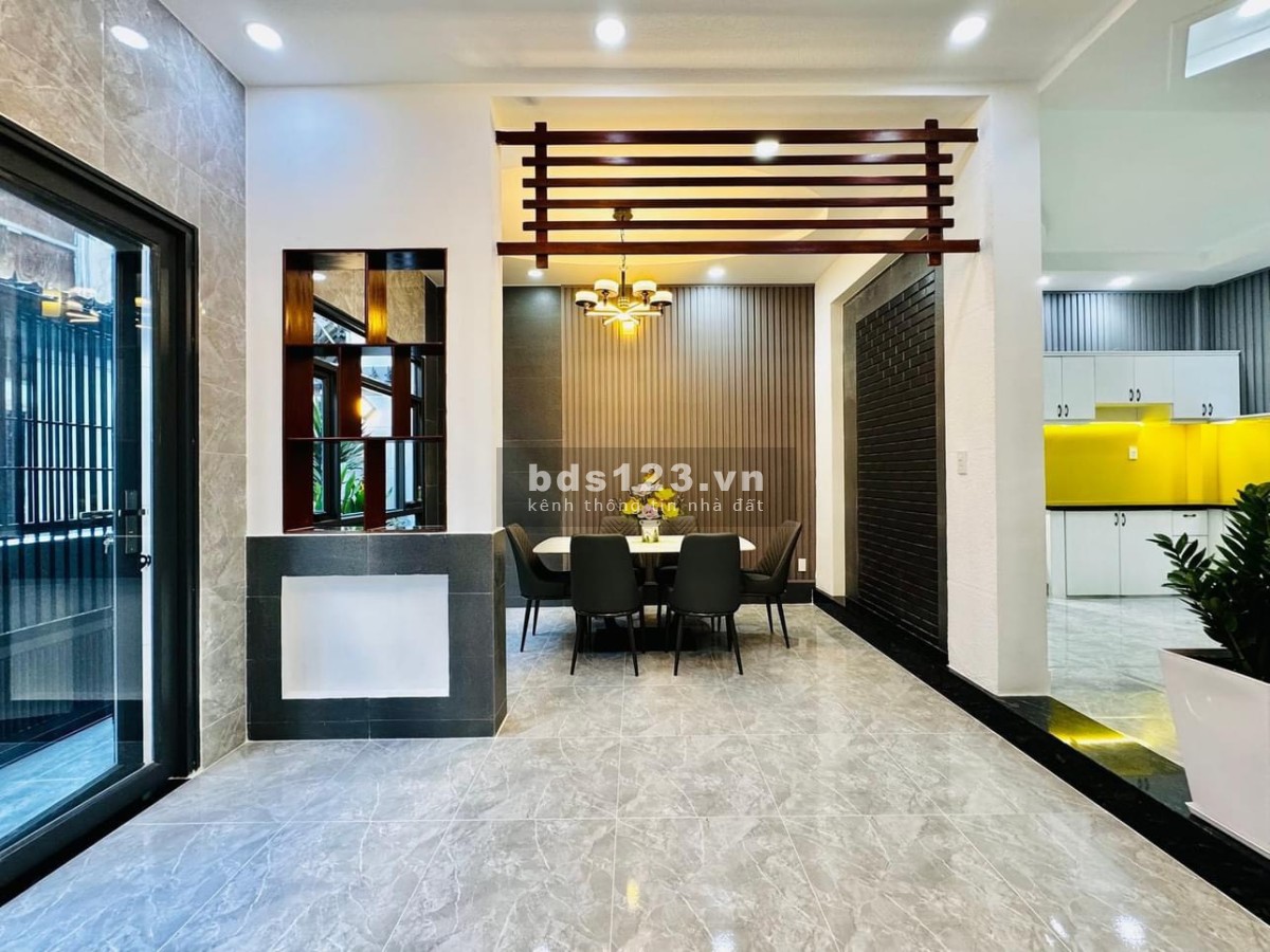 Bán biệt thự sang chảnh tọa lạc tại Đường số 4, Phường 16 Gò Vấp, giá 3.90 tỷ, DT 65m2