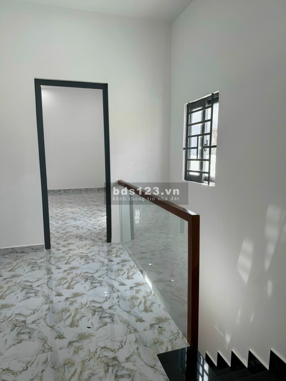 Chủ đi nước ngoài bán gấp nhà Đường Tô Hiệu Phường Hiệp Tân Quận Tân Phú, giá 3.5 tỷ TL.