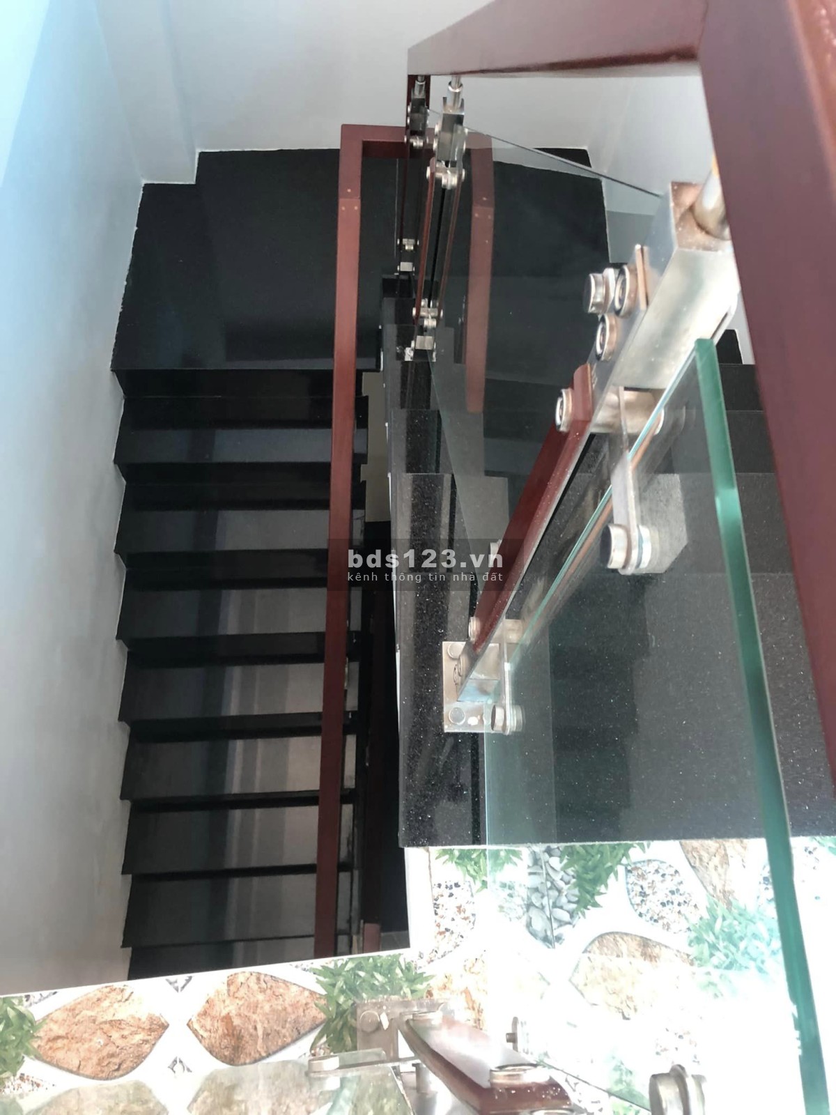 (Gò Vấp) nhà đẹp hxh Dương Quảng Hàm gần Nguyễn Thái Sơn, 5 tầng 5.95tỷ