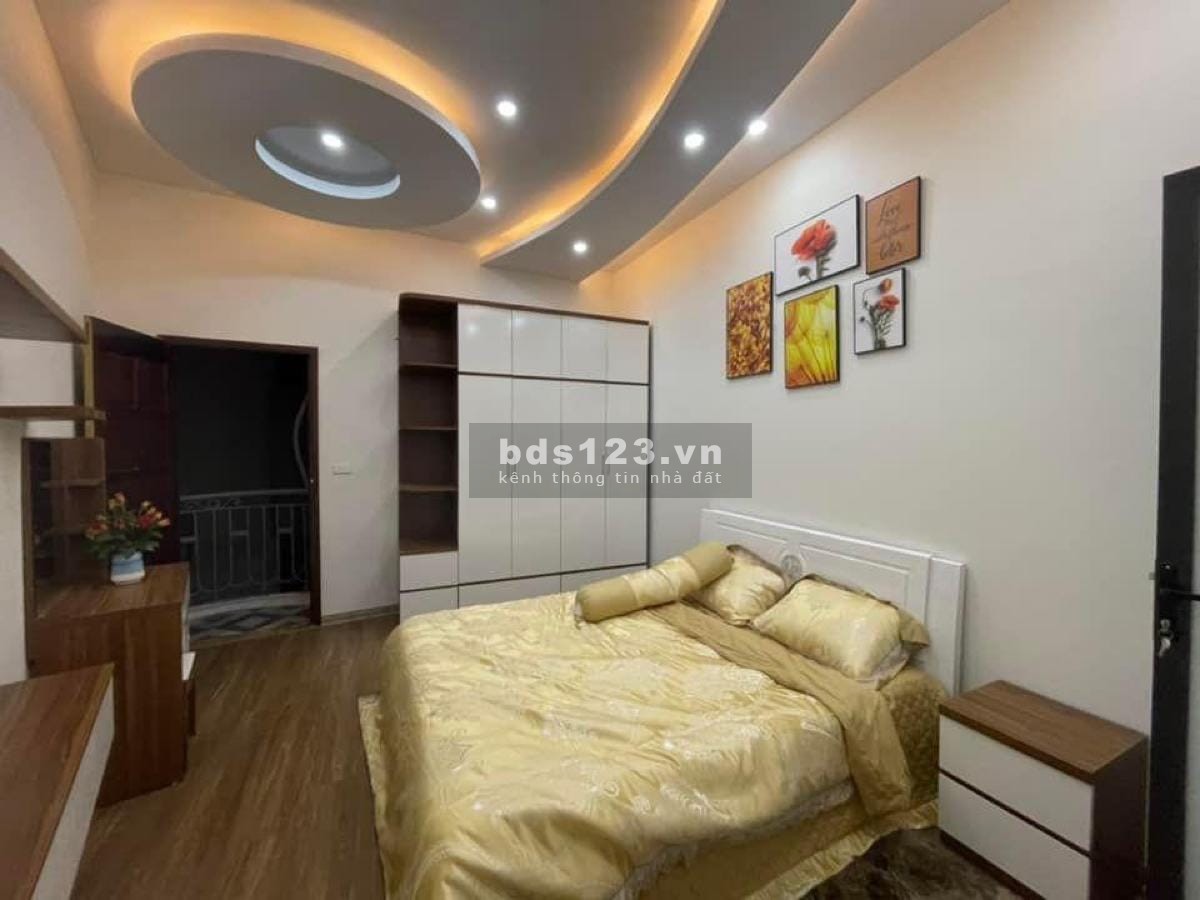 Bán nhà Đội Cấn Ba Đình 45m2 MT 5m 4.9 tỷ nhà mới nội thất đẹp, mặt ngõ ô tô
