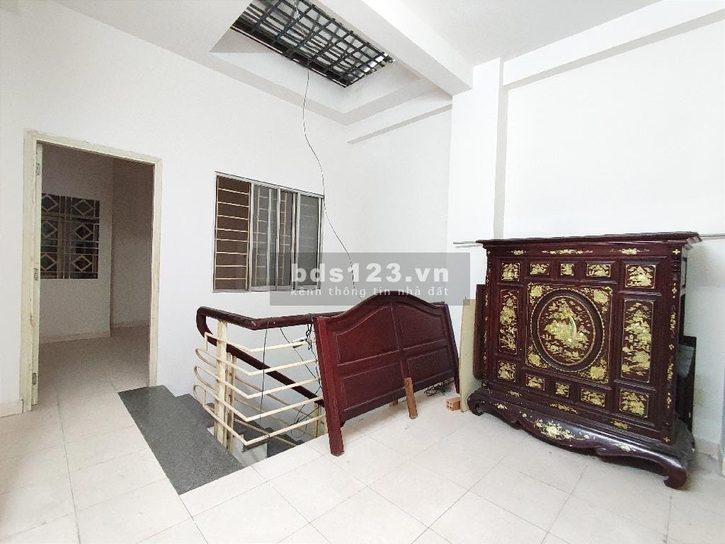 Bán nhà HXH đỗ cửa 41M. 3 tầng, Lý Thường Kiệt, Phường 9. Nhích 6 tỷ